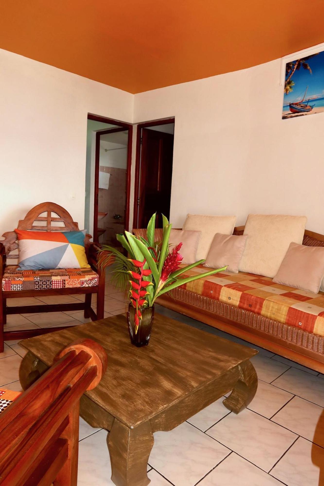 Logement Entier Au Soleil Couchant 德赛 外观 照片
